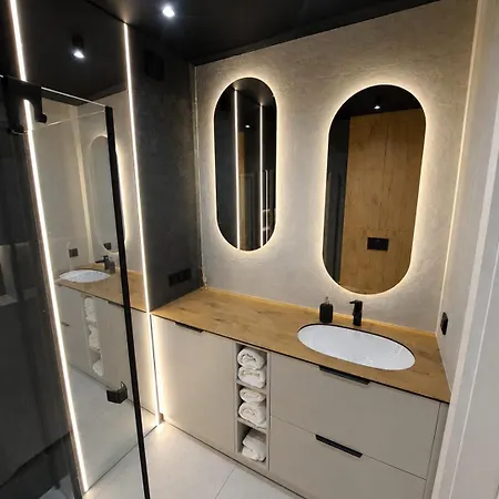 Czarna Perla- Hevenia Apartment *